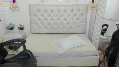 zoeth_ruiz online show from 01.18.25
