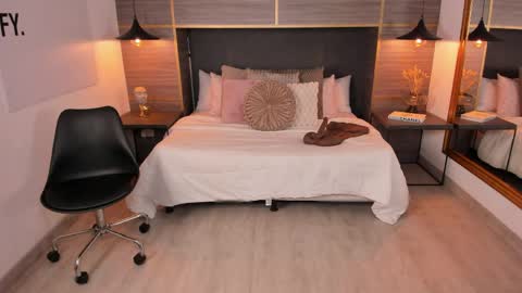 ZOE online show from 04.06.26