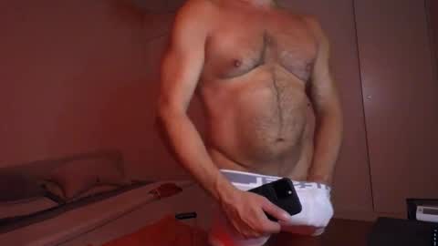 Snapshot of zoomdue chatting on 11.09.25 Velesk online show from 11.09.25