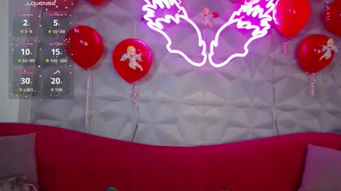 Snapshot of zoow_bluussh chatting on 02.14.26 Zoe online show from 02.14.26