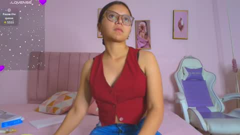 Snapshot of zoow_bluussh chatting on 02.25.26 Zoe online show from 02.25.26