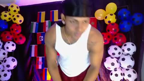 Snapshot of zoriel_derox chatting on 06.19.26 Zoriel online show from 06.19.26