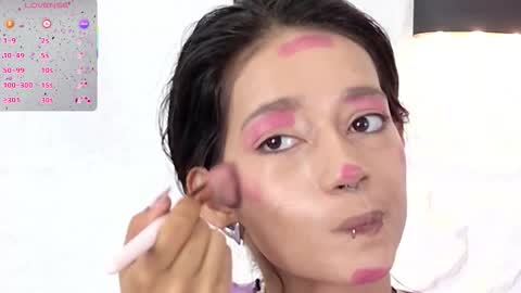 Snapshot of zorravioleta chatting on 10.27.25 Violeta online show from 10.27.25