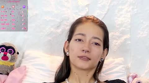 Snapshot of zorravioleta chatting on 11.07.25 Violeta online show from 11.07.25