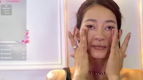 Snapshot of zorravioleta chatting on 06.18.26 Violeta online show from 06.18.26