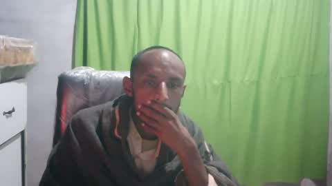 Snapshot of zoyakhan803 chatting on 02.12.25 zoyakhan803 online show from 02.12.25