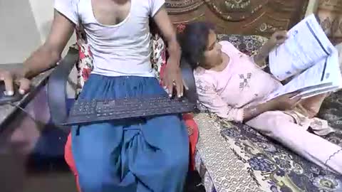 zoyakhan803 online show from 04.22.26