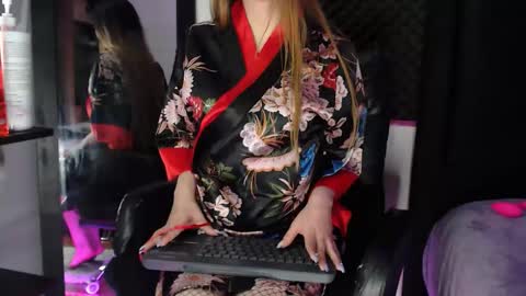 zpzphot online show from 11.20.25