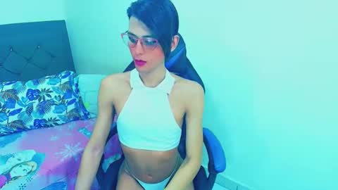 Snapshot of zulramth chatting on 04.25.26 zulramth online show from 04.25.26