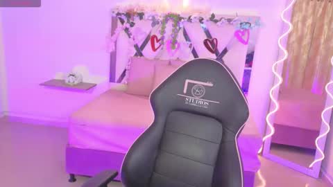 ZURY   online show from 10.03.25