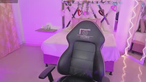 ZURY   online show from 10.28.25