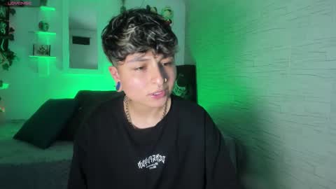 Snapshot of zuryramirez_ chatting on 10.11.25 Zury Ramirez online show from 10.11.25