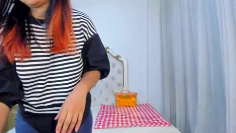 Im Zusan My schedule is from 1030pm to 430 am colombian time online show from 02.14.26