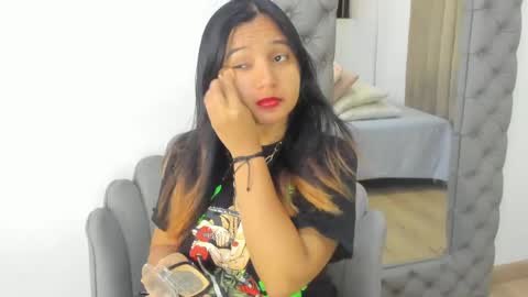 Snapshot of zusan_king_ chatting on 04.27.26 Im Zusan My schedule is from 1030pm to 430 am colombian time online show from 04.27.26