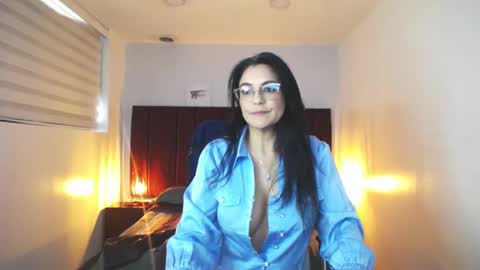 Zuzana21 online show from 02.12.25
