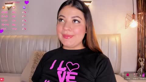 Snapshot of zuzu_sweet chatting on 10.29.25 Zara online show from 10.29.25