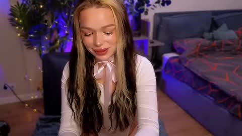 zuzzixx online show from 02.12.25