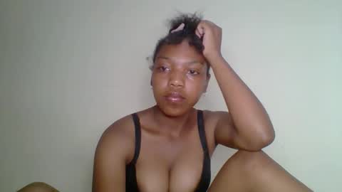 zyraelle_01 online show from 05.04.26