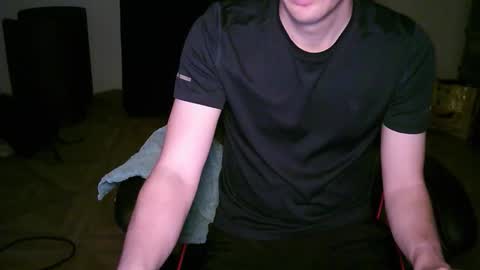 Snapshot of zyriosben chatting on 11.28.25 zyriosben online show from 11.28.25