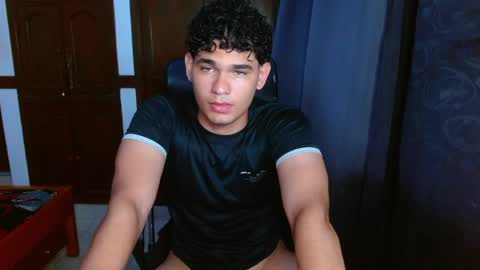 Snapshot of zyrosxk chatting on 04.23.26 antonio felipe online show from 04.23.26