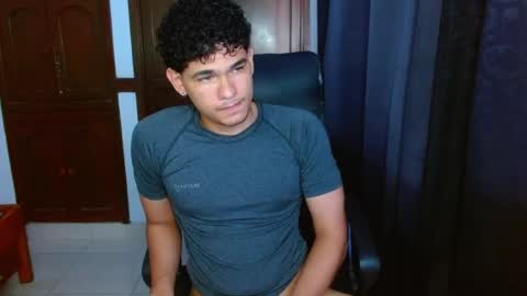 Snapshot of zyrosxk chatting on 04.26.26 antonio felipe online show from 04.26.26