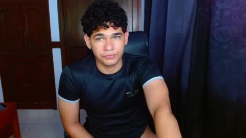 Snapshot of zyrosxk chatting on 04.29.26 antonio felipe online show from 04.29.26
