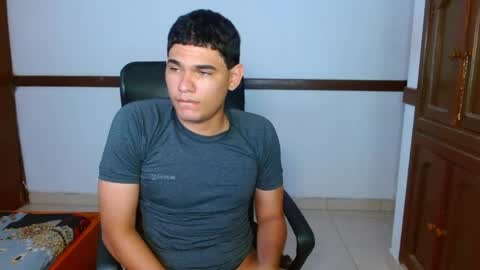 Snapshot of zyrosxk chatting on 05.11.26 antonio felipe online show from 05.11.26