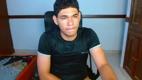 Snapshot of zyrosxk chatting on 05.15.26 antonio felipe online show from 05.15.26