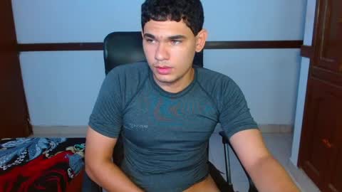 Snapshot of zyrosxk chatting on 05.23.26 antonio felipe online show from 05.23.26