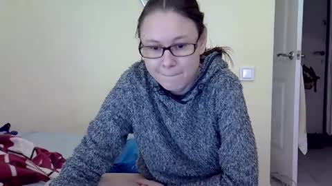 Zyuhre online show from 10.05.25