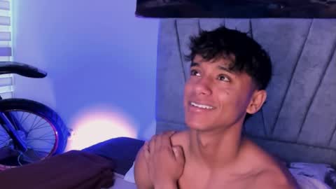 zyzz_1812 online show from 10.22.25