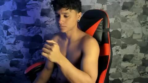 Snapshot of zyzz_1812 chatting on 04.24.26 zyzz_1812 online show from 04.24.26