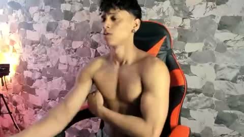 Snapshot of zyzz_1812 chatting on 06.29.26 zyzz_1812 online show from 06.29.26