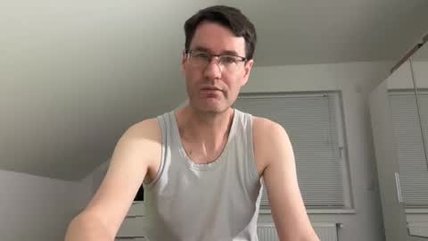 Snapshot of zzz123_cam chatting on 02.27.26 zzz123_cam online show from 02.27.26