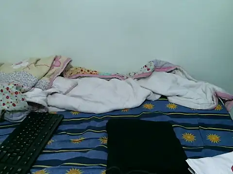 cutte aleeshaa online show from 10.03.25