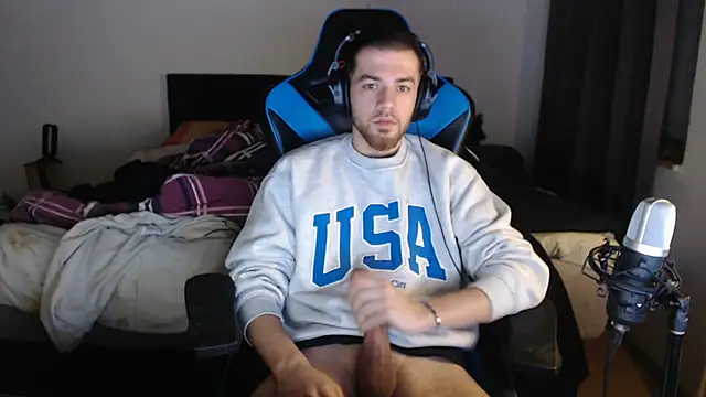 Snapshot of AlbanerYaro45 chatting on 12.07.24 AlbanerYaro45 online show from 12.07.24