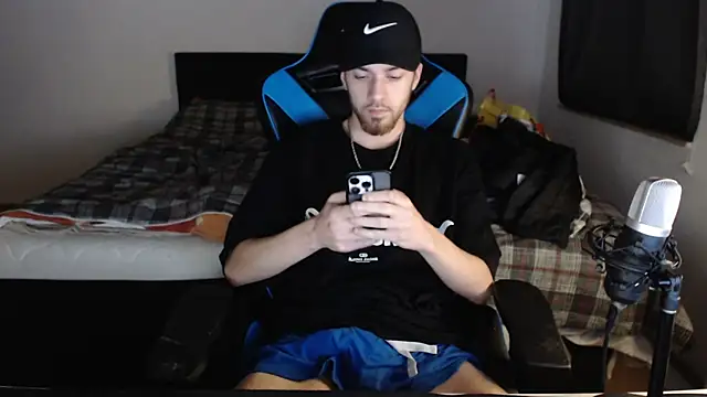 Snapshot of AlbanerYaro45 chatting on 01.30.25 AlbanerYaro45 online show from 01.30.25