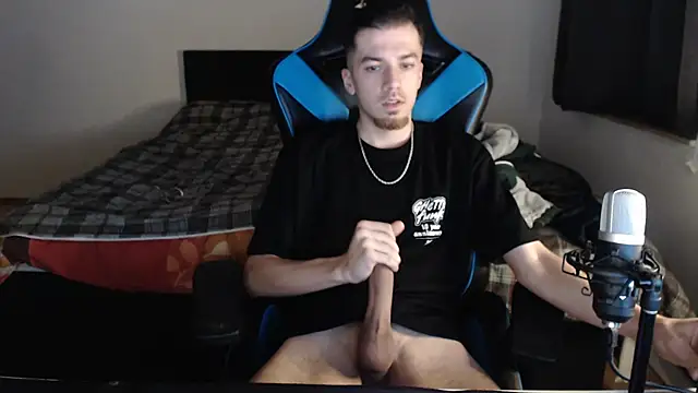 Snapshot of AlbanerYaro45 chatting on 02.02.25 AlbanerYaro45 online show from 02.02.25