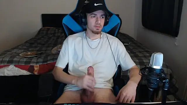 Snapshot of AlbanerYaro45 chatting on 02.12.25 AlbanerYaro45 online show from 02.12.25