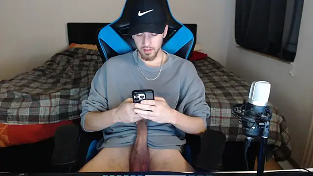 Snapshot of AlbanerYaro45 chatting on 02.22.25 AlbanerYaro45 online show from 02.22.25