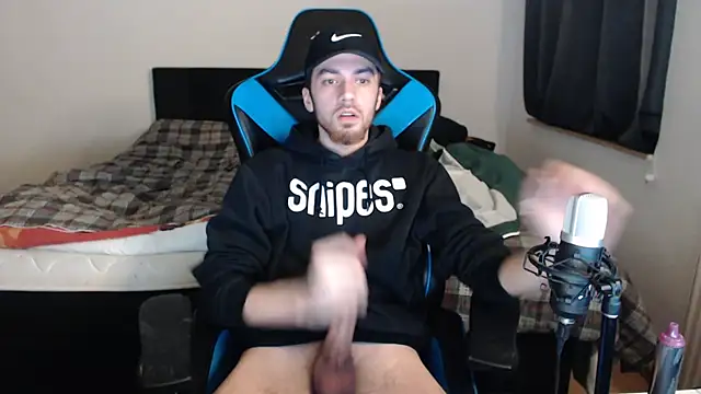 Snapshot of AlbanerYaro45 chatting on 03.05.25 AlbanerYaro45 online show from 03.05.25