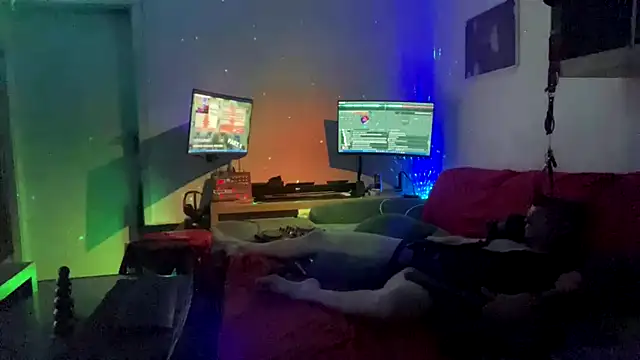 Snapshot of davidgntxxxxx chatting on 09.18.25 davidgntxxxxx online show from 09.18.25