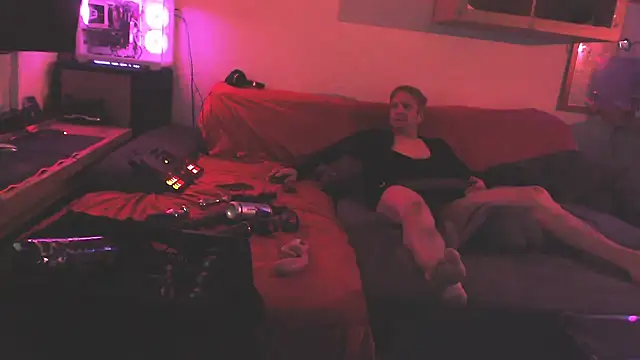 Snapshot of davidgntxxxxx chatting on 05.16.26 davidgntxxxxx online show from 05.16.26