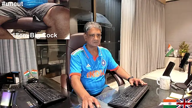 OnlineBossUK online show from 02.11.25