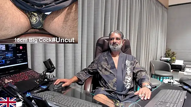 OnlineBossUK online show from 04.08.26