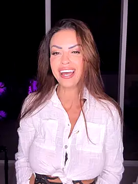 Snapshot of Helena_Karel chatting on 10.12.25 Helena Karel online show from 10.12.25