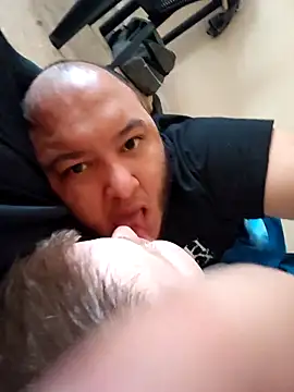 genderfluidco2 online show from 11.09.25