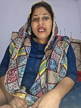 Snapshot of MOM-SUN-COUPLE chatting on 02.27.25 MOM-SUN-COUPLE online show from 02.27.25