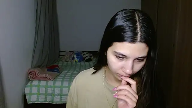 mia  lopez  online show from 10.17.25