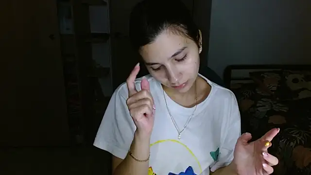 mia  lopez  online show from 05.13.26